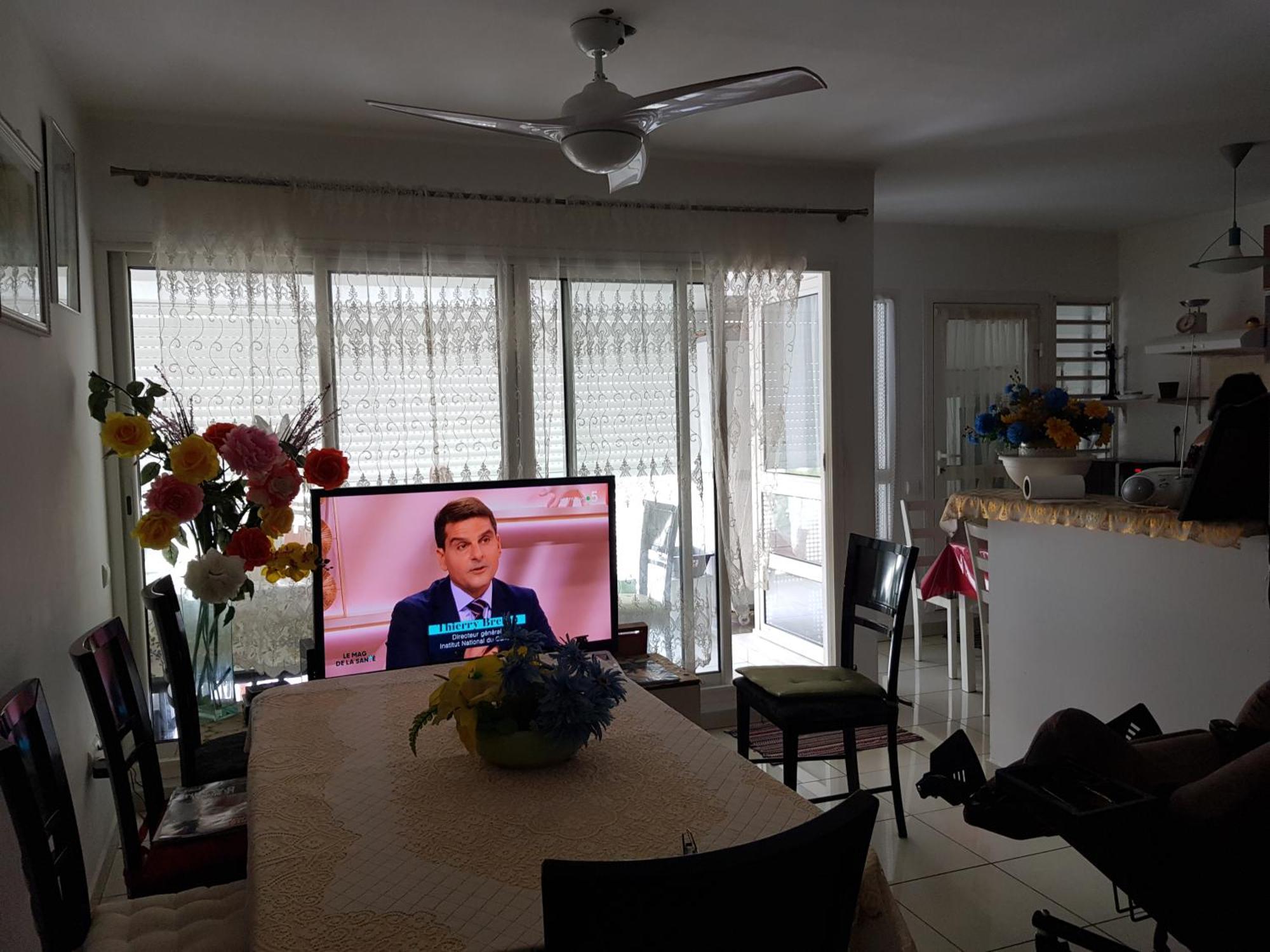 T3 Dans Residence Bon Standing Tres Proche Centre Ville Saint Denis Bagian luar foto